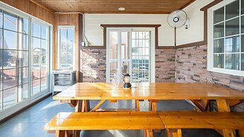 Daebudo Olive Poolvilla Pension