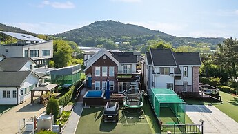 Daebudo Olive Poolvilla Pension