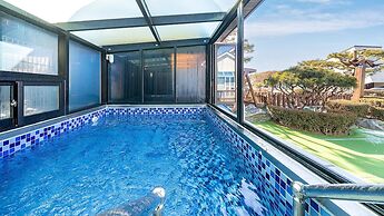 Daebudo Olive Poolvilla Pension