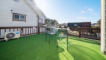 Daebudo Olive Poolvilla Pension