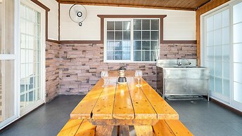 Daebudo Olive Poolvilla Pension