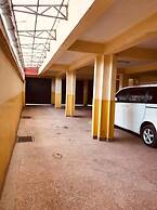Lux Suites Ikonic Apartments Utawala