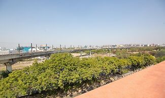 Treebo Royal Palace, New Delhi