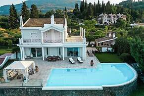 Villa Noulia. Perfect by Perfection