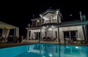 Villa Noulia. Perfect by Perfection