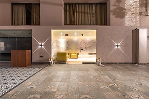 Treebo Premium Heritage Grand, Thane