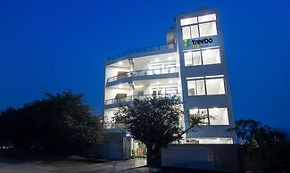 Treebo Fortune Home Expressway