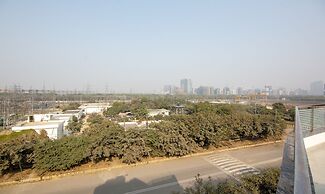 Treebo Fortune Home Expressway