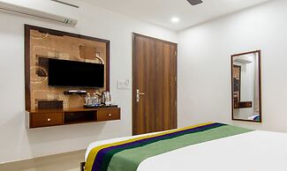 Treebo Fortune Home Expressway