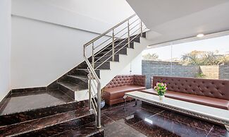 Treebo Fortune Home Expressway