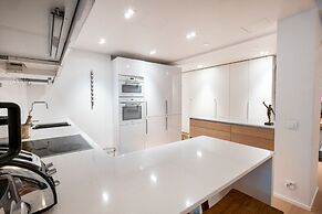 2ndhomes Gorgeous & Modern 2BR Apartment