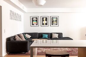 2ndhomes Gorgeous & Modern 2BR Apartment