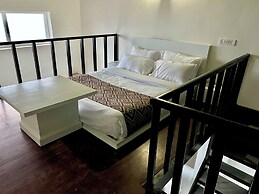 Himalayas by Lake Hills