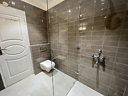 Himalayas by Lake Hills