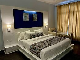 Himalayas by Lake Hills