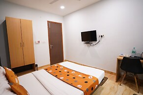 Hotel Lyf Corporate Suites - Peera Garhi