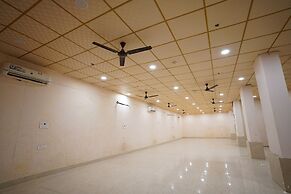 Hotel Lyf Corporate Suites - Peera Garhi