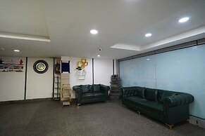 Hotel Lyf Corporate Suites - Kirti Nagar