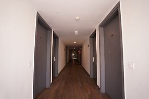 Hotel Lyf Corporate Suites - Kirti Nagar