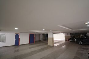 Hotel Lyf Corporate Suites - Kirti Nagar