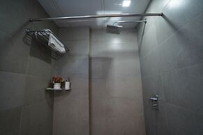 Hotel Lyf Corporate Suites - Kirti Nagar