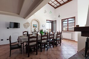 Tenuta San Cassiano with garden and pool