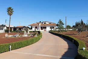 Tenuta San Cassiano with garden and pool