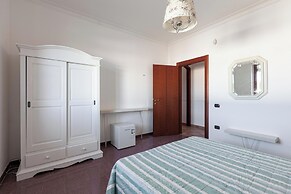 Tenuta San Cassiano with garden and pool