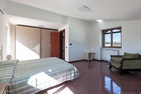 Tenuta San Cassiano with garden and pool