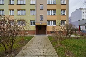 Zegadłowicza Riverside Studio by Renters