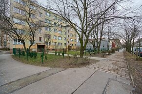 Zegadłowicza Riverside Studio by Renters