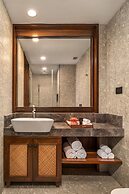 Varnabas Museum Hotel