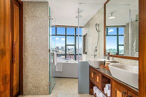 Varnabas Museum Hotel