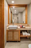 Varnabas Museum Hotel