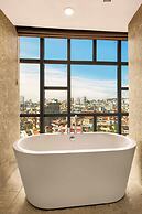 Varnabas Museum Hotel