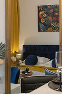 Bliska Wola Modern Studio by Renters