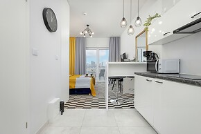 Bliska Wola Modern Studio by Renters