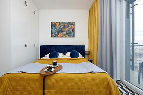 Bliska Wola Modern Studio by Renters