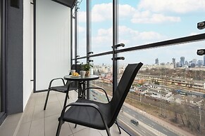 Bliska Wola Modern Studio by Renters