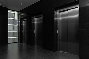 Bliska Wola Modern Studio by Renters