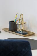 Bliska Wola Modern Studio by Renters