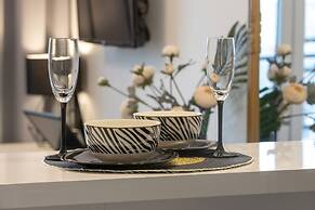 Bliska Wola Modern Studio by Renters