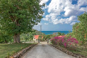 Calypso Court - Private 1 bedroom villa with pool 1 Villa by RedAwning