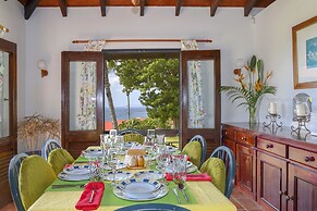 Calypso Court - Private 1 bedroom villa with pool 1 Villa by RedAwning