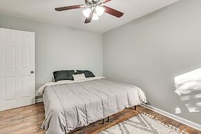 Updated Charlotte Home w/ Yard ~ 3 Mi to Uptown!