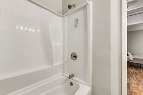 Updated Charlotte Home w/ Yard ~ 3 Mi to Uptown!