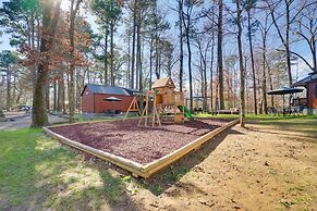 Hook, Line, & Sinker Retreat: Fire Pit, Grill!