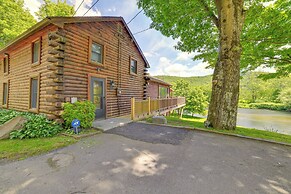 Mtn-view Catskills Cabin on Delaware River!