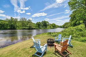 Mtn-view Catskills Cabin on Delaware River!