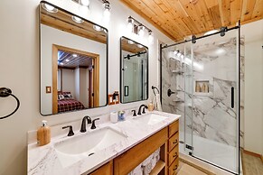 Mtn-view Catskills Cabin on Delaware River!